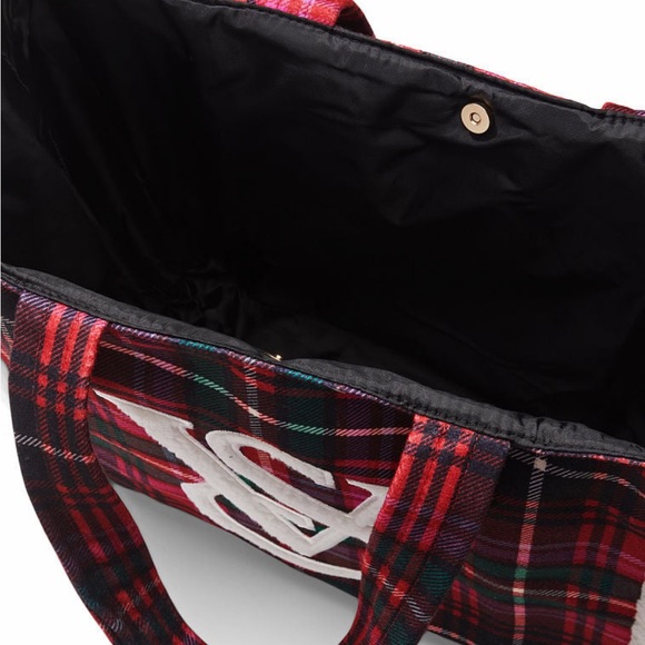 New!! Victoria’s Secret Limited Edition Large Plaid Tote With Logo - Picture 3 of 11
